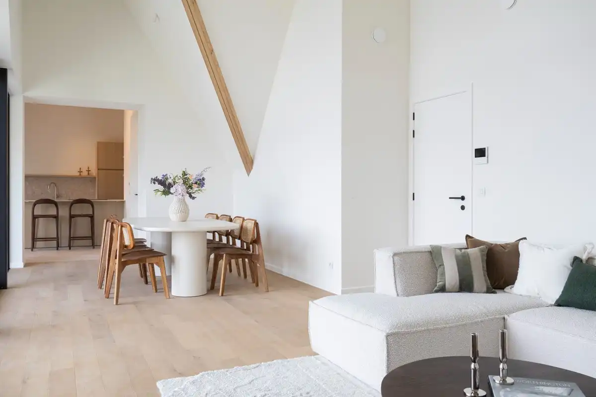 Sfeervol wonen te Brugge in een historisch gebouw foto 14