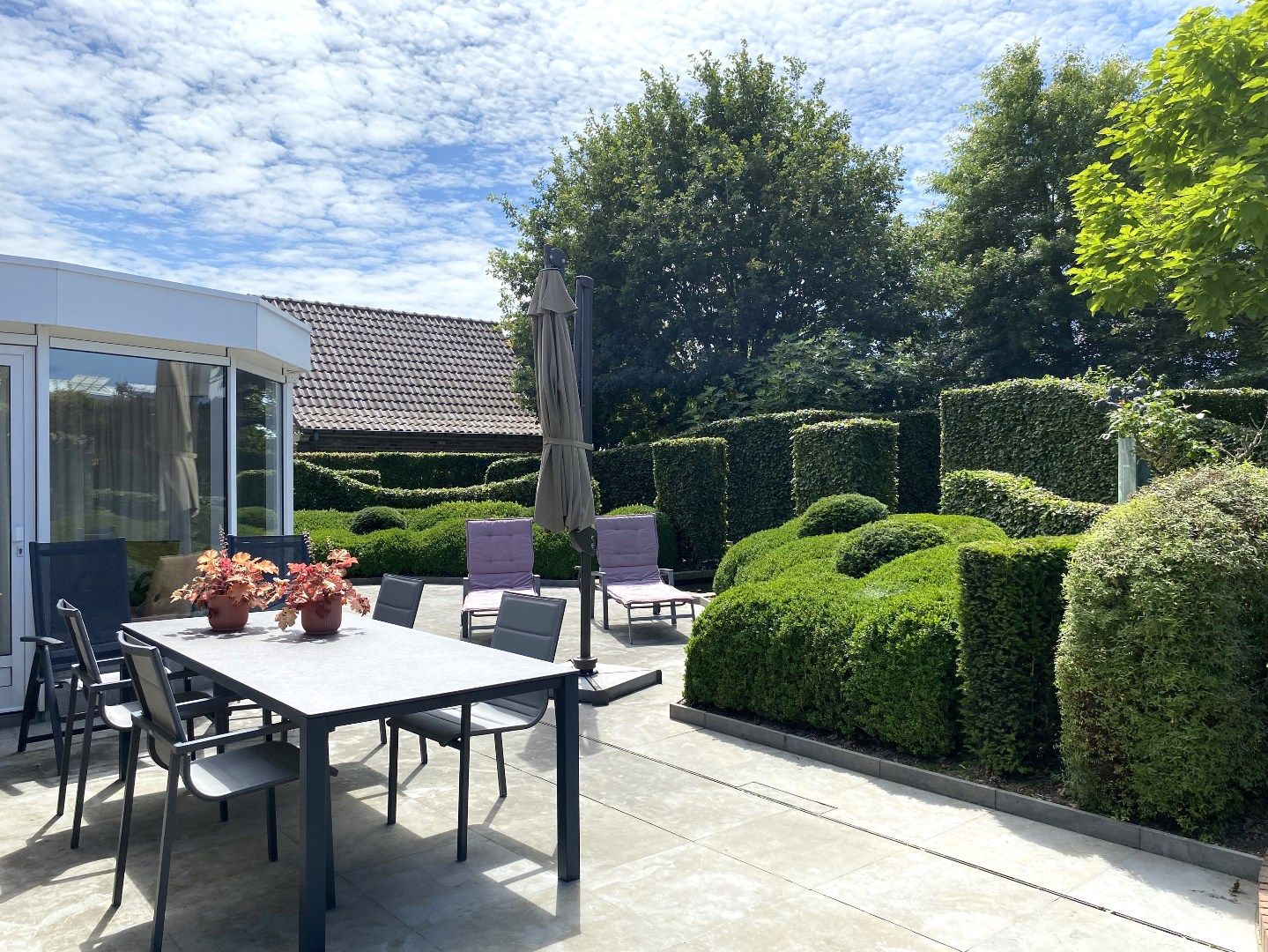ZEER RUIME VILLA MET DUBBELE GARAGE EN GROTE TUIN foto 17