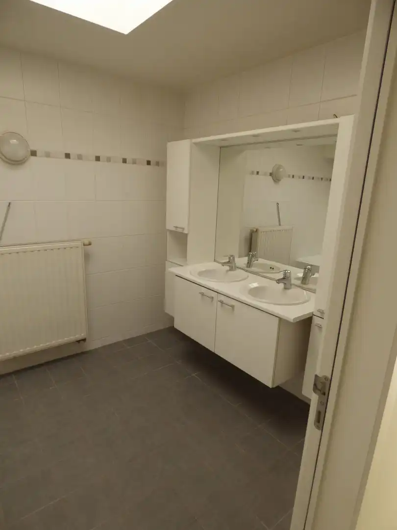 Appartement met tuin en garage te Alken foto 4
