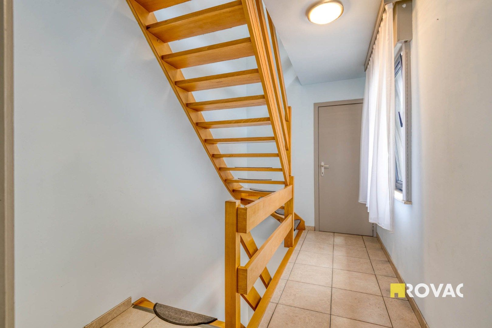 Polyvalente eigendom - handelsruimte met woonst. Garage mogelijk foto 10