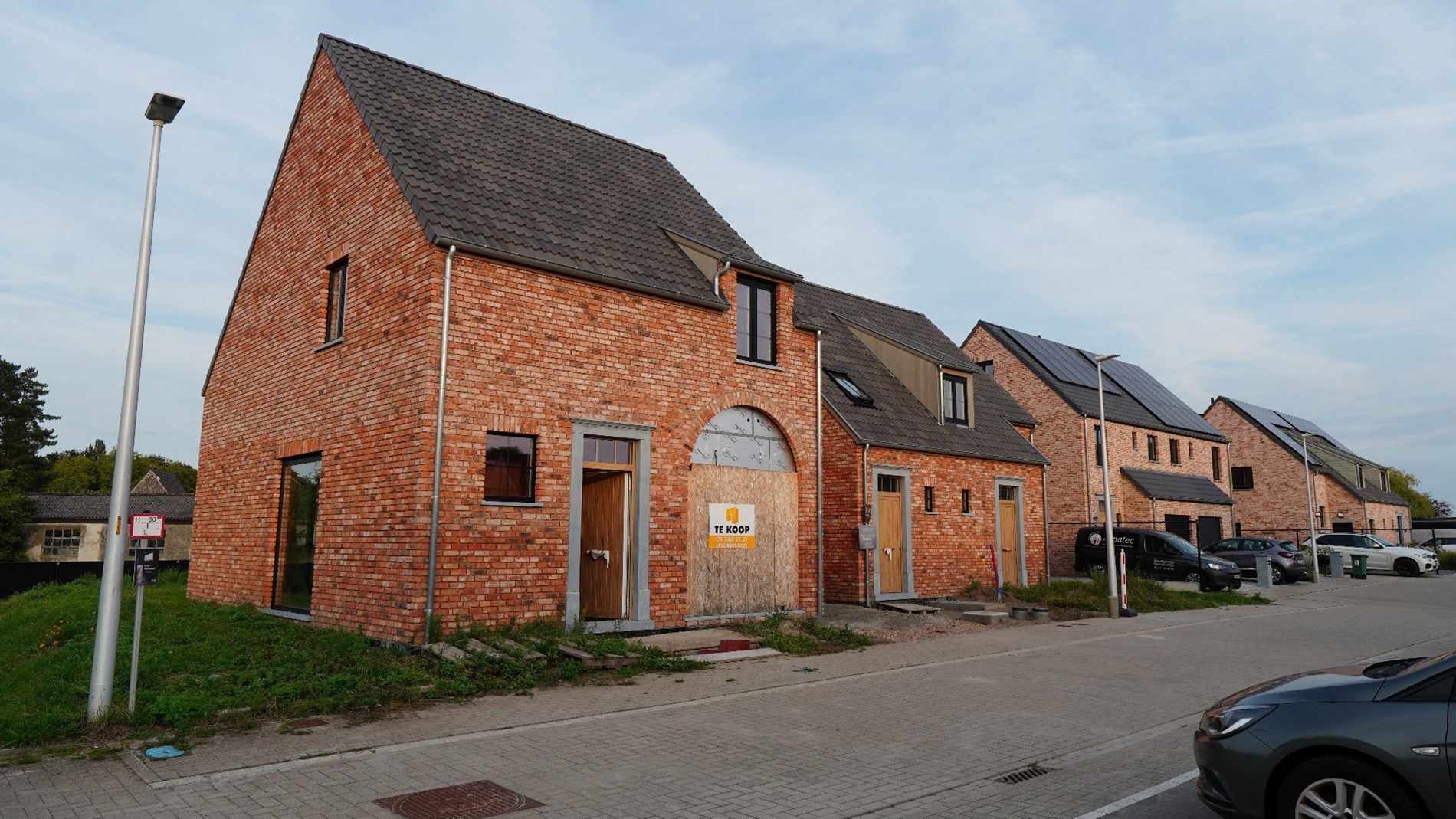 Prachtige Pastorij nieuwbouwwoning  - RUWBOUW WINDDICHT foto {{pictureIndex}}