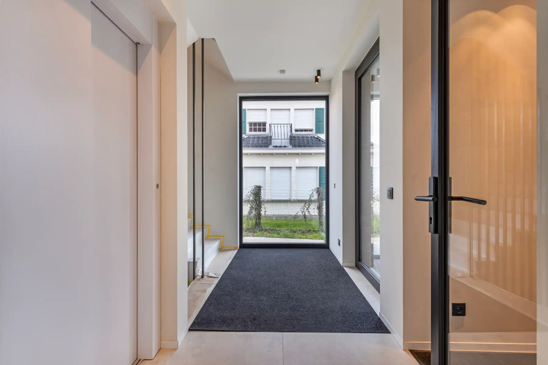 Kantoor te huur foto 2