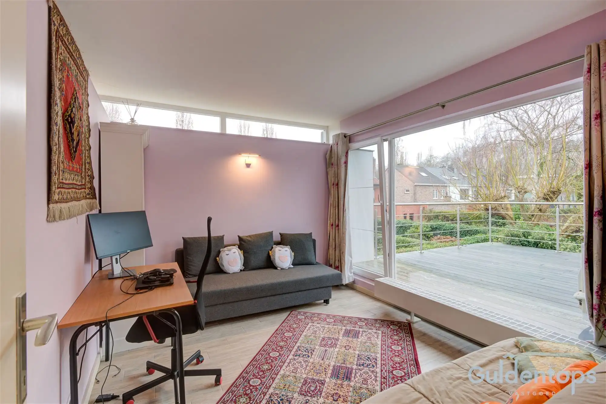 Knappe villa op exceptioneel perceel in gegeerde wijk foto 13
