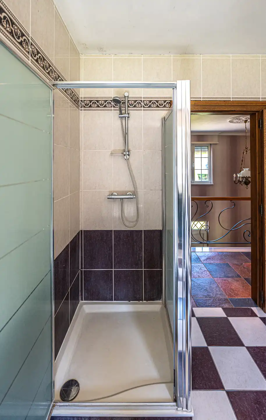 Ruime villawoning op topligging foto 22
