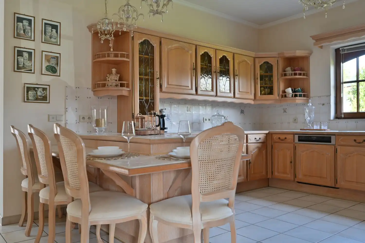 Magnifieke kasteelvilla met binnenzwembad, uniek gelegen in villawijk “Goudkust”, omringd door natuur, rust en optimale privacy foto 22
