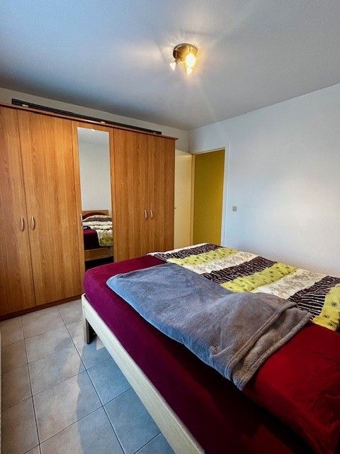 Gelijkvloers appartement met twee slaapkamers en staanplaats foto 9