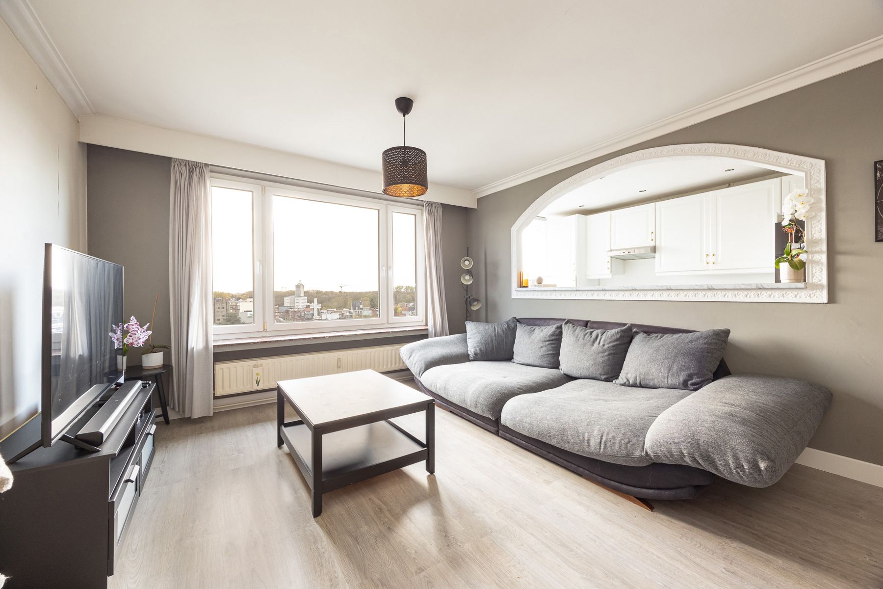 Verzorgd appartement met 3 slaapkamers vlakbij Rivierenhof! foto 4