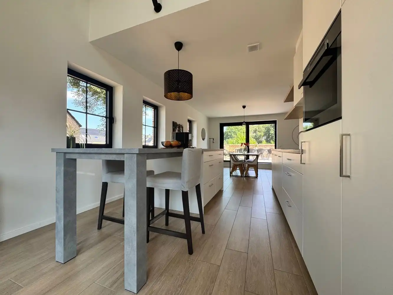Ruim appartement van ca. 150m² en riant terras foto 5