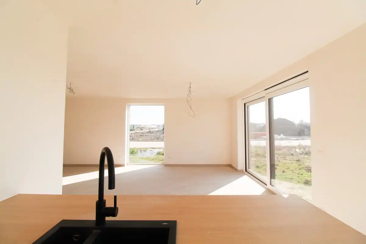 Halfopen nieuwbouwwoning met garage Roeselare foto 6