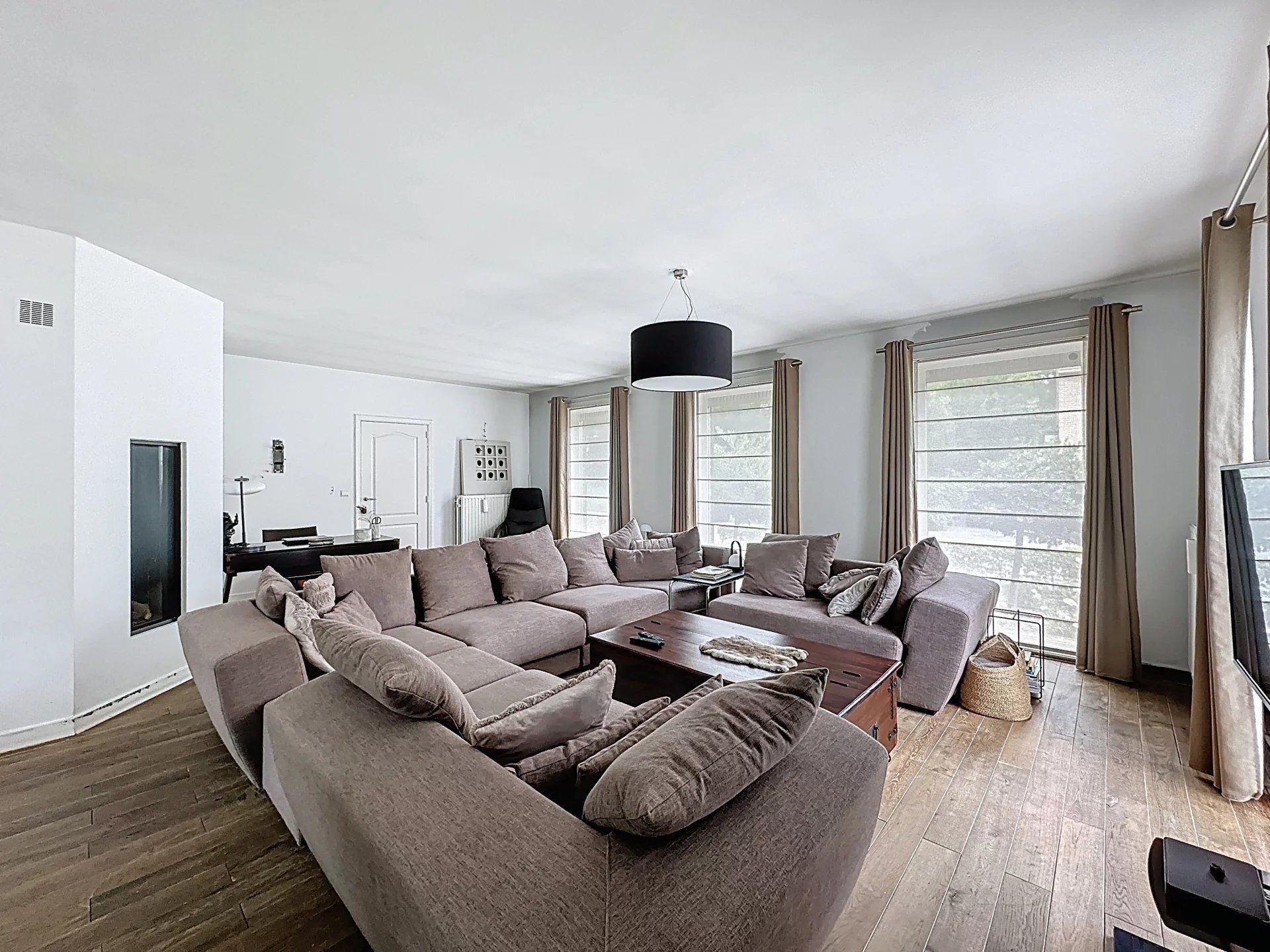 Laagbouwwoning met 3 slaapkamers nabij het centrum eventueel gemeubeld te huur foto 6