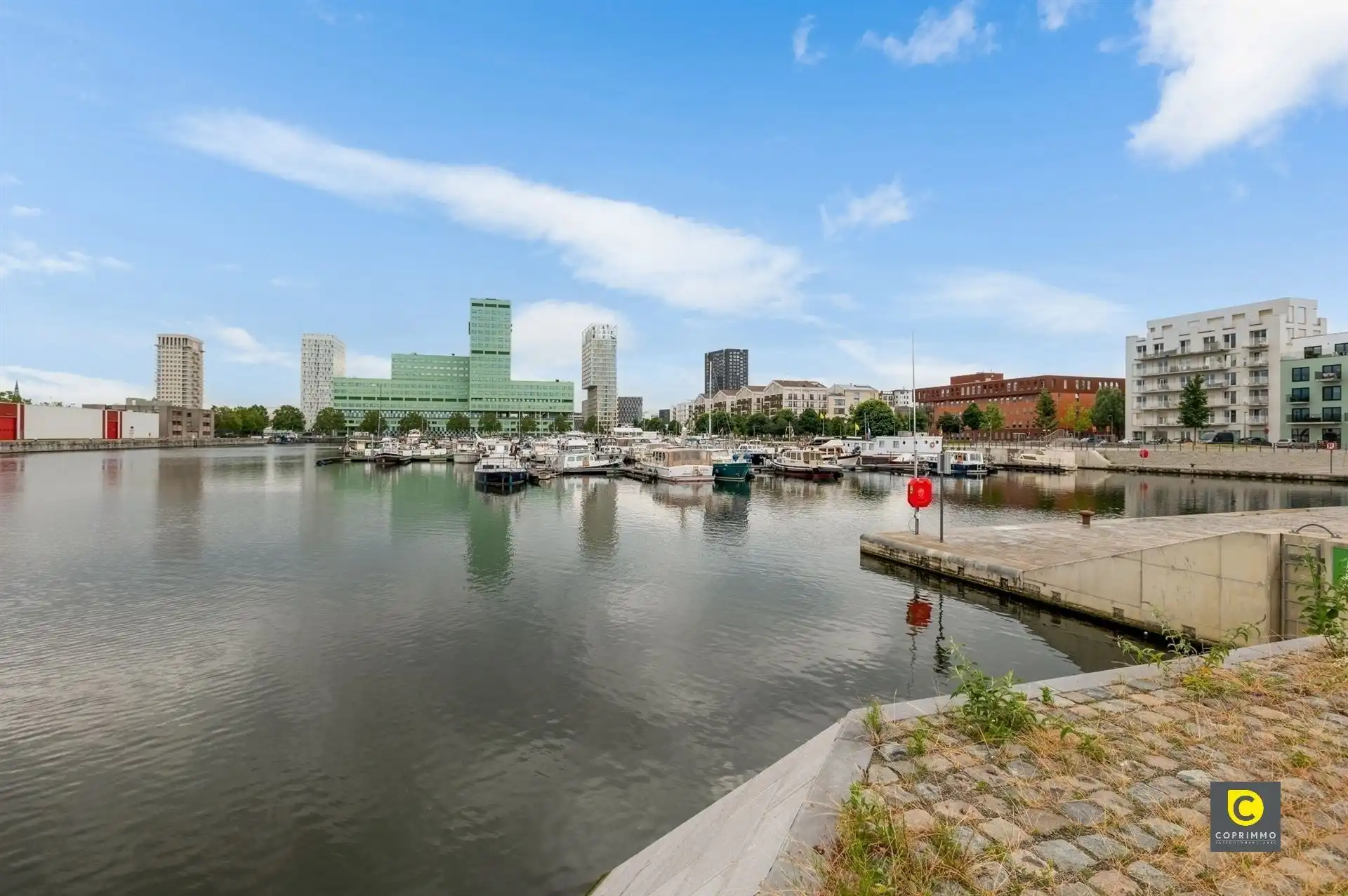 Recent 1 slpk appartement aan het Eilandje foto 13