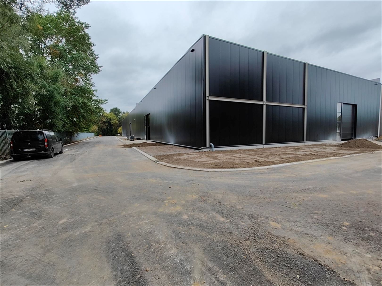 Nieuwbouw magazijnen op bedrijvenpark C-Site te Hasselt foto 2