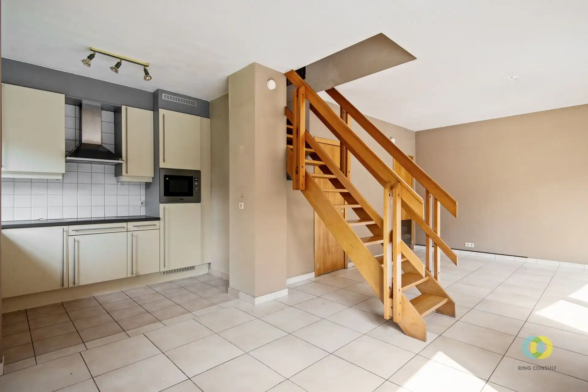 Duplexappartement met 2 slaapkamers en parking foto 2
