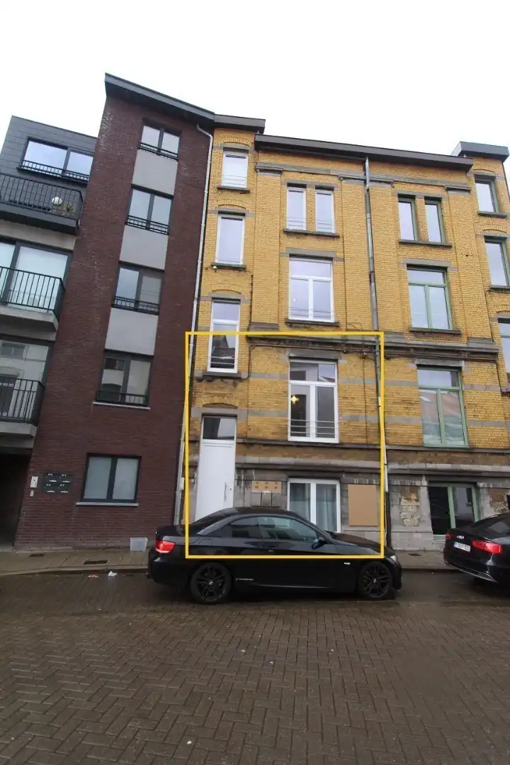 Lichtrijk duplex appartement in gerenoveerde burgerwoning  foto 9