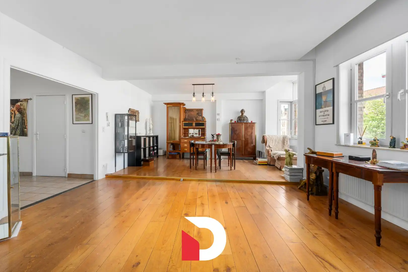 Uitzonderlijk appartement met terras en zicht op de reien foto 4