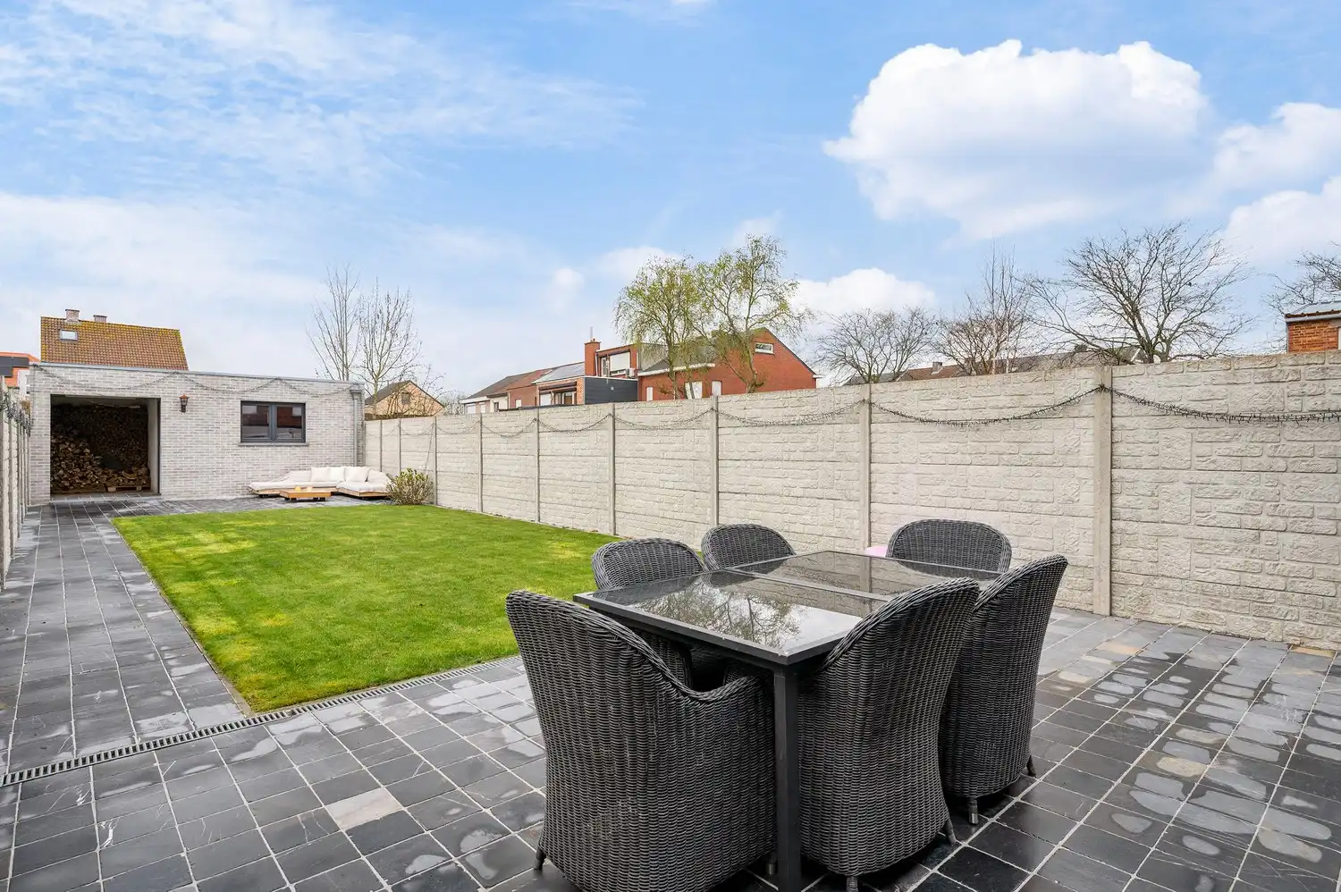 Volledig vernieuwde gezinswoning met tuin. foto 31