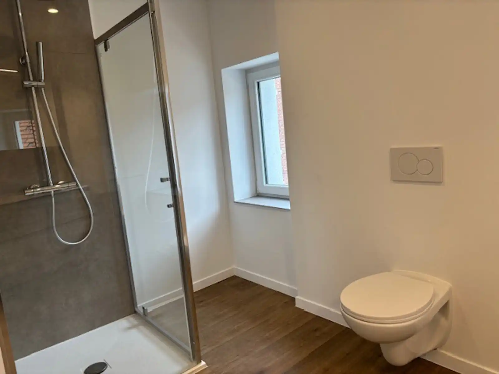 Volledig gerenoveerde woning 3 slpks te Landen (Walshoutem) foto 20