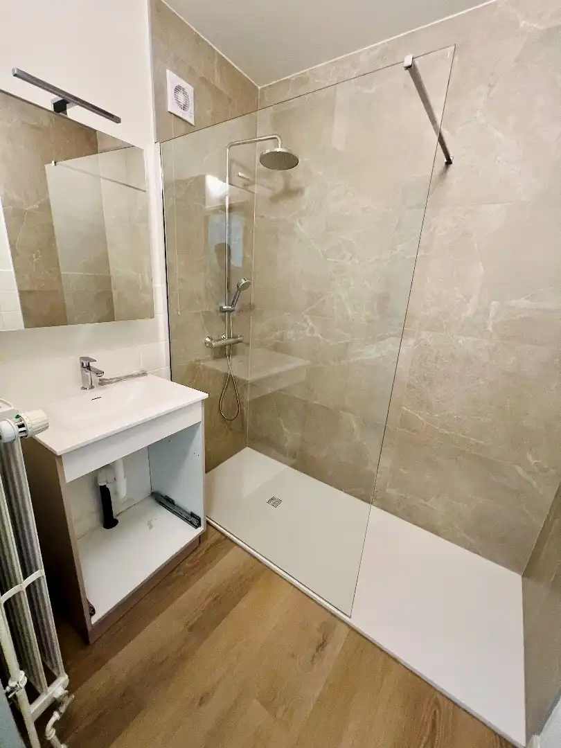 Penthouse met 2 slaapkamers te huur in hartje Tienen foto 8