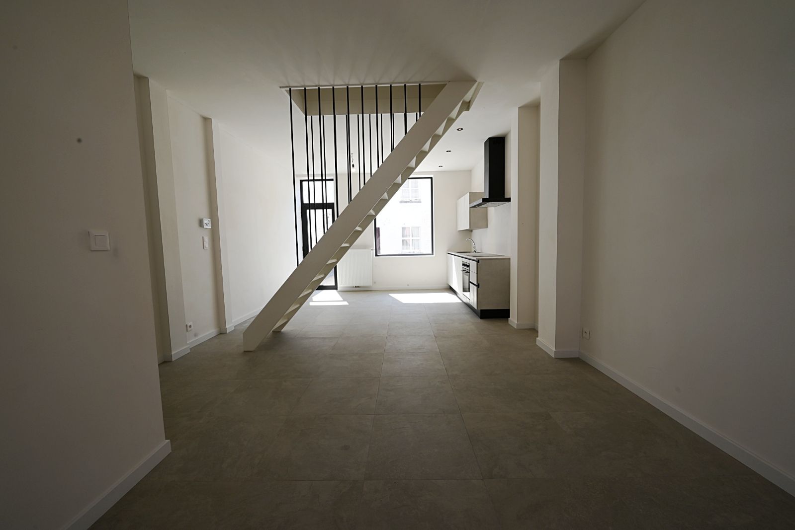 Gerenoveerde woning met 3 slaapkamers foto 6
