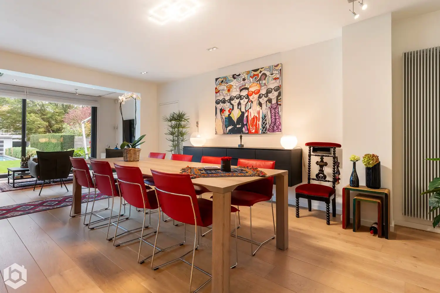 Exclusief gelijkvloers appartement met 2slpkrs, prachtige tuin en zwembad foto 6