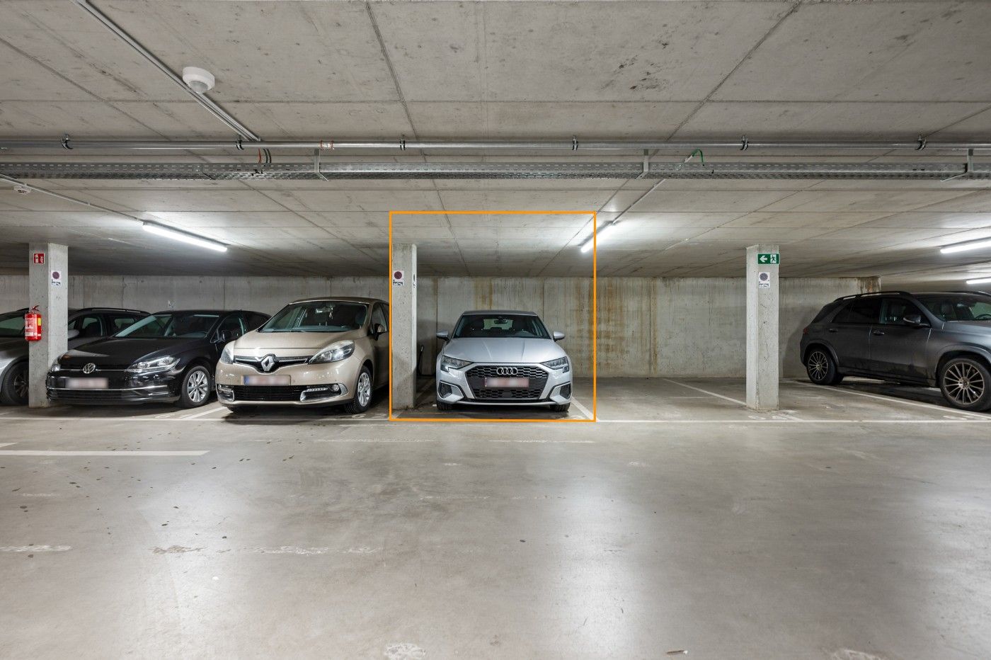 Instapklaar app. op 2e verd. met 1 slpk., terras, kelderberging en autostaanplaats. foto 14