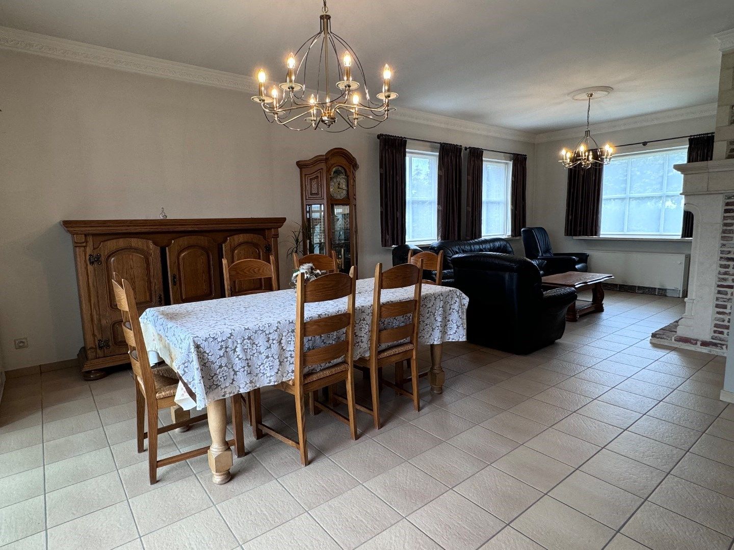 Alleenstaande woning met 4 slaapkamers en garage te Kortemark  foto 8