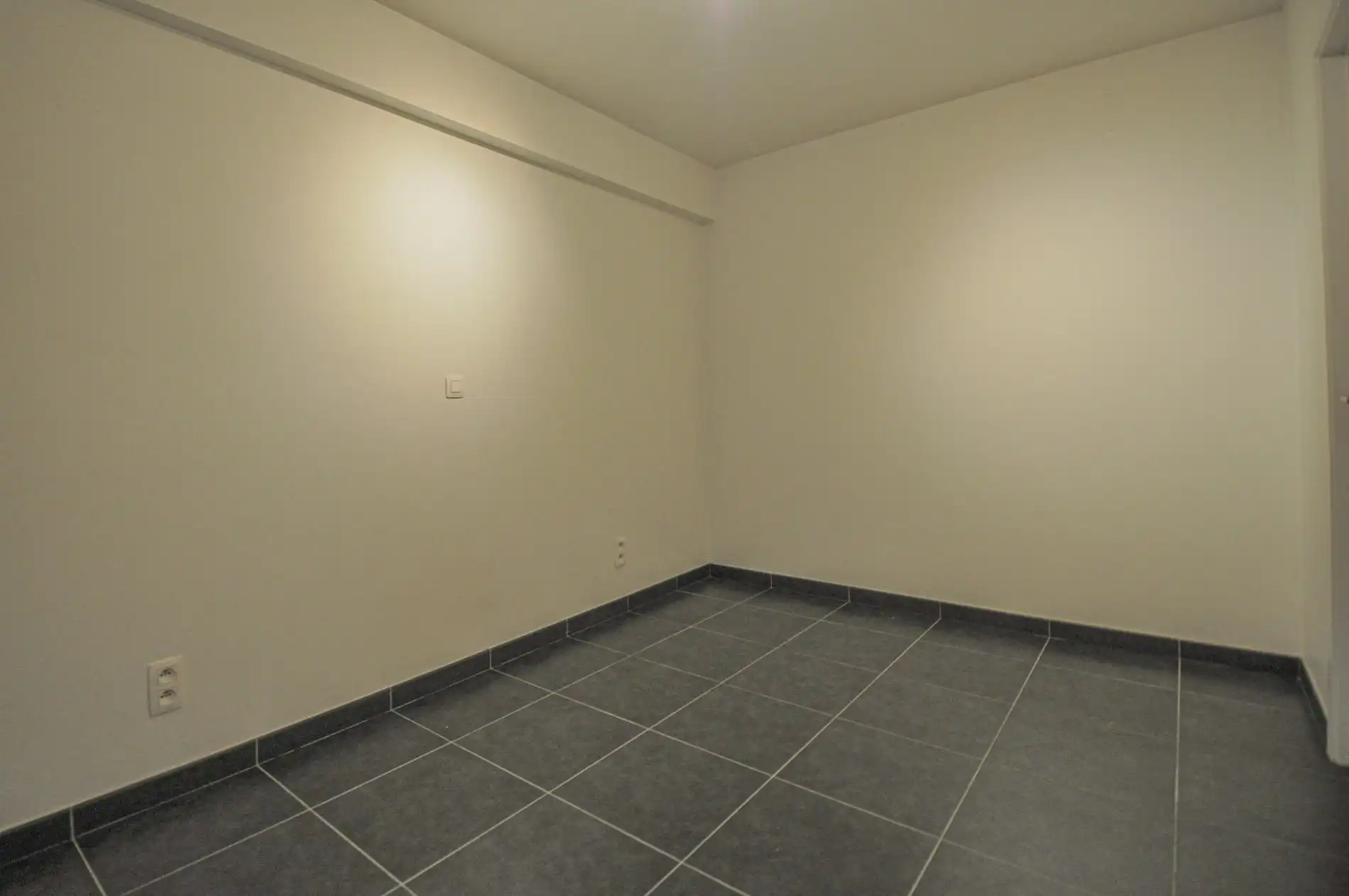 Centraal gelegen appartement met zijdelings zeezicht in het commercieel centrum. foto 12