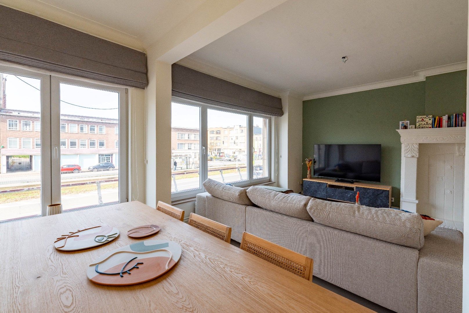 Stijlvol gerenoveerd appartement foto 2