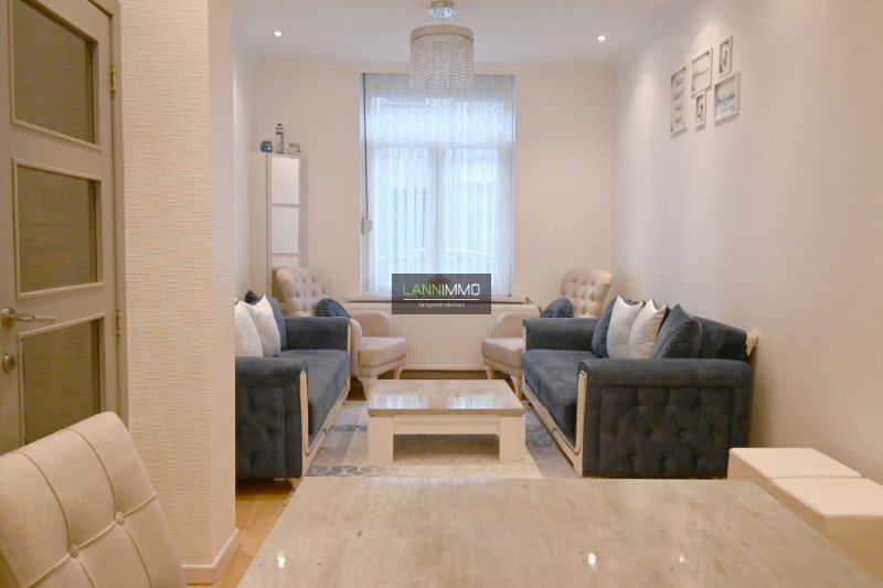 Centraal doch rustig gelegen, energiezuinige woning met maar liefst 4 slaapkamers! foto {{pictureIndex}}