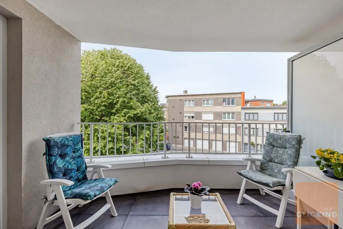 Eénslaapkamerappartement met terras in Zellik foto {{pictureIndex}}