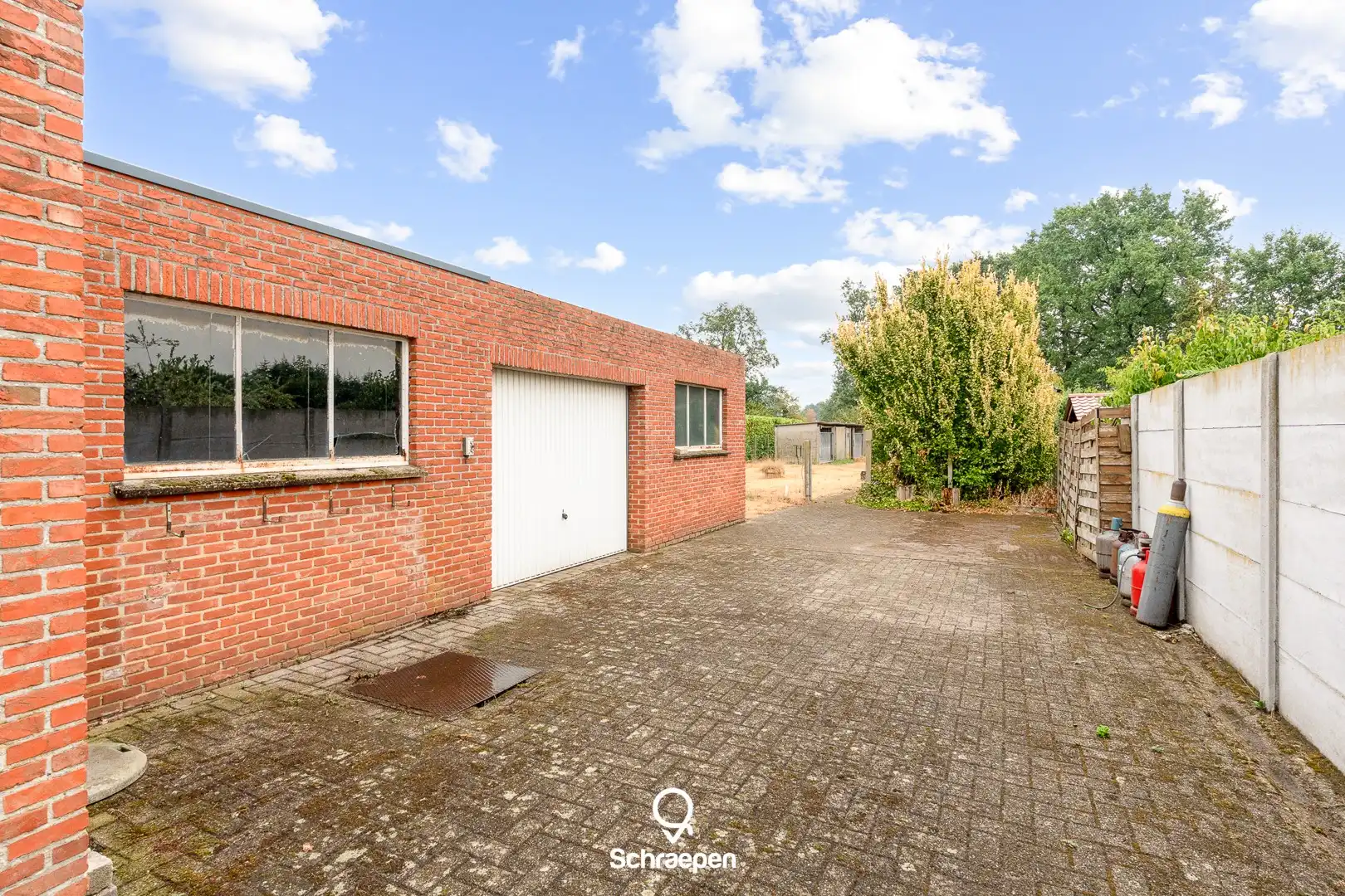 Te renoveren gezinswoning (281 m²) met 3 slpks op een perceel van circa 12,5 are te Zonhoven! foto 19