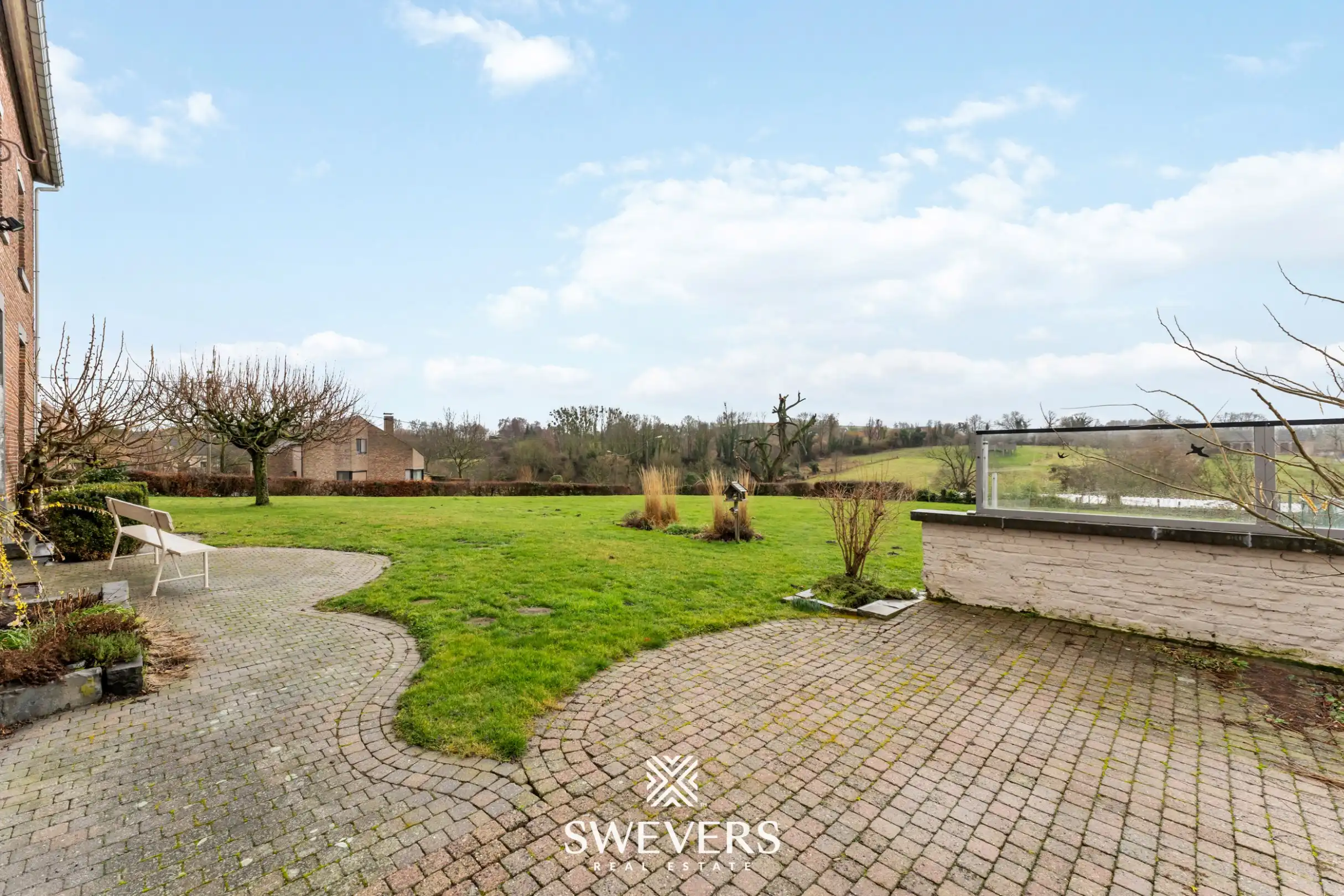 Ruime woning met uitzonderlijk zicht over de vallei te Borgloon foto 12