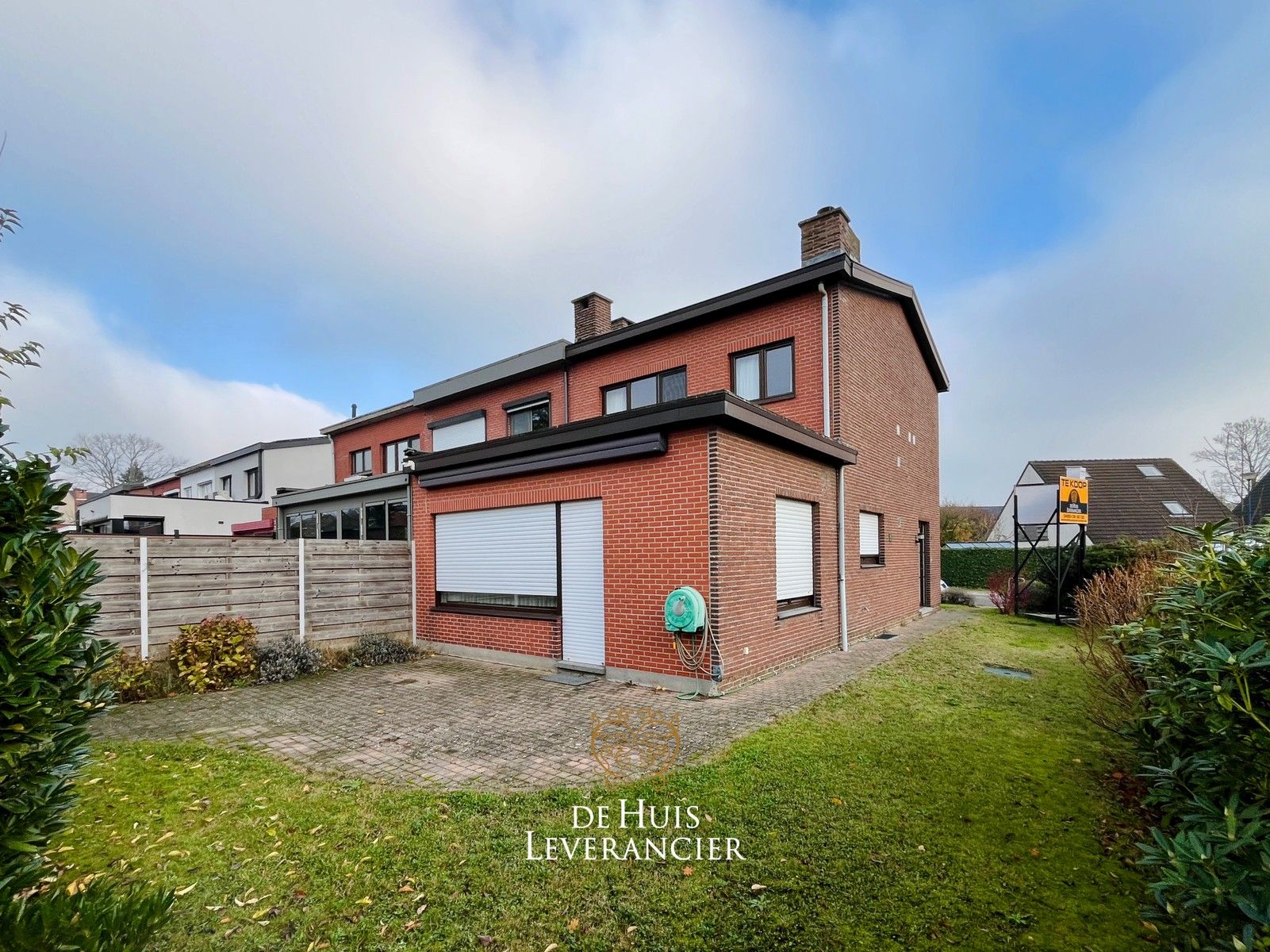 Een huis met potentieel in een buurt met toekomst ! foto 4