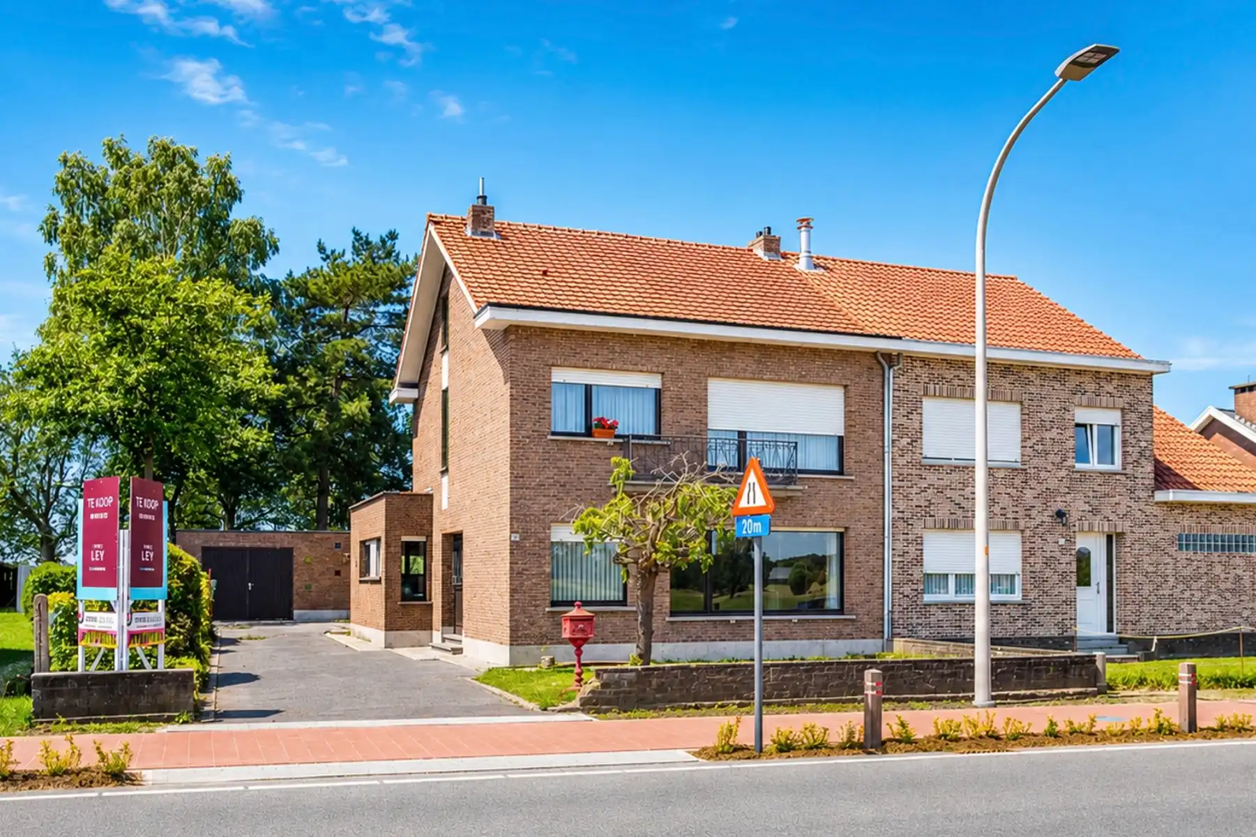 Hoofdfoto van de publicatie: Statige woning met vrij uitzicht & vergund bijgebouw