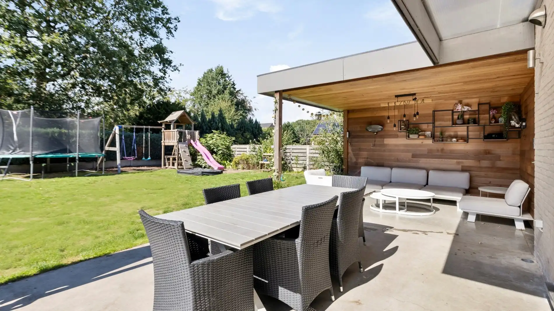 Recente ruime woning met 4 slpks, zwemspa & mooie tuin op 7,2a te Rotselaar foto 3