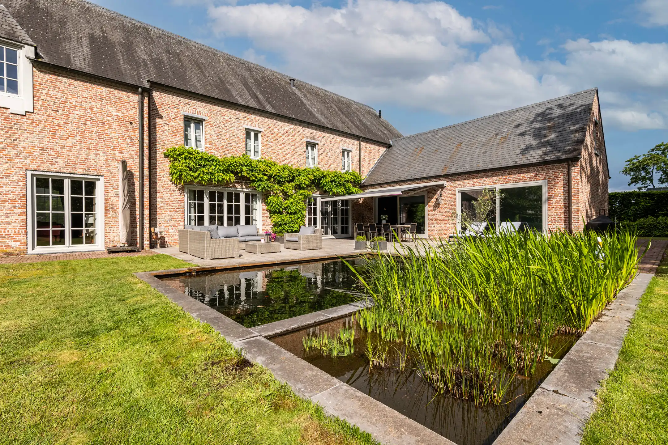 Instapklare villa met 4 slpks en binnenzwembad op 2232m² foto 27