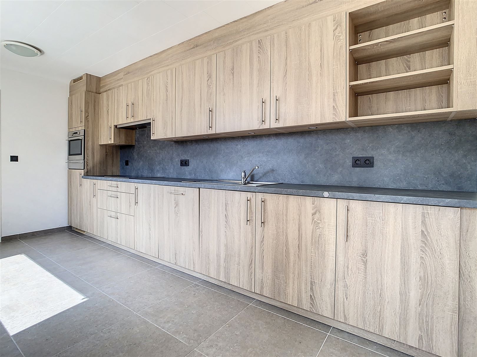 Instapklare woning, 2 slpks, tuin en garage foto 14
