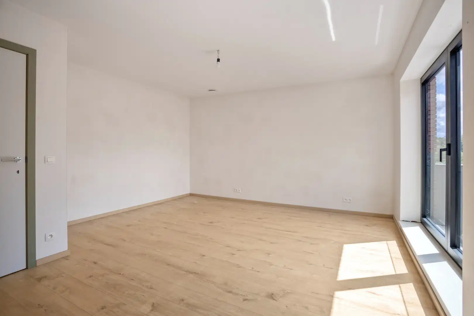 LOOP EENS BINNEN OP VRIJDAG 10 APRIL: RUIME NIEUWBOUWWONING - 6% BTW foto 14