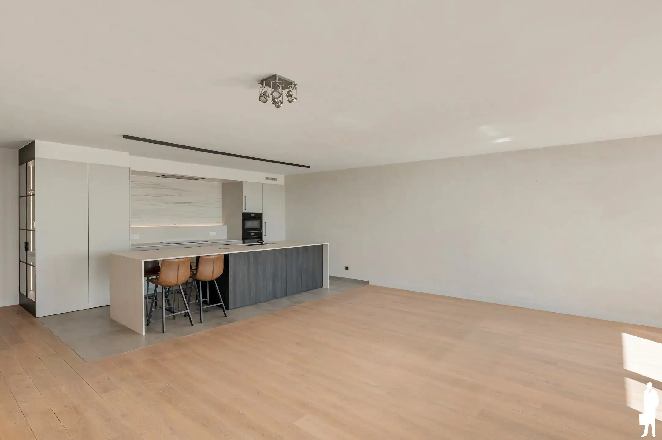 Volledig gerenoveerd en instapklaar appartement van 121 m² + 26 m² terras foto 15
