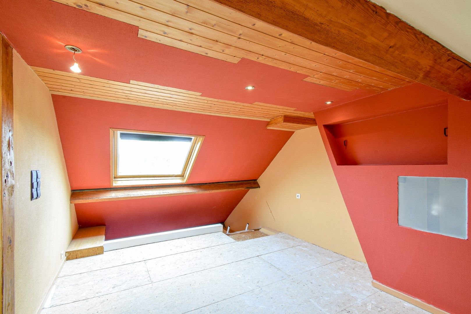 Instapklare woning met 5 slaapkamers en mogelijkheid achterliggende landbouwgrond foto 21