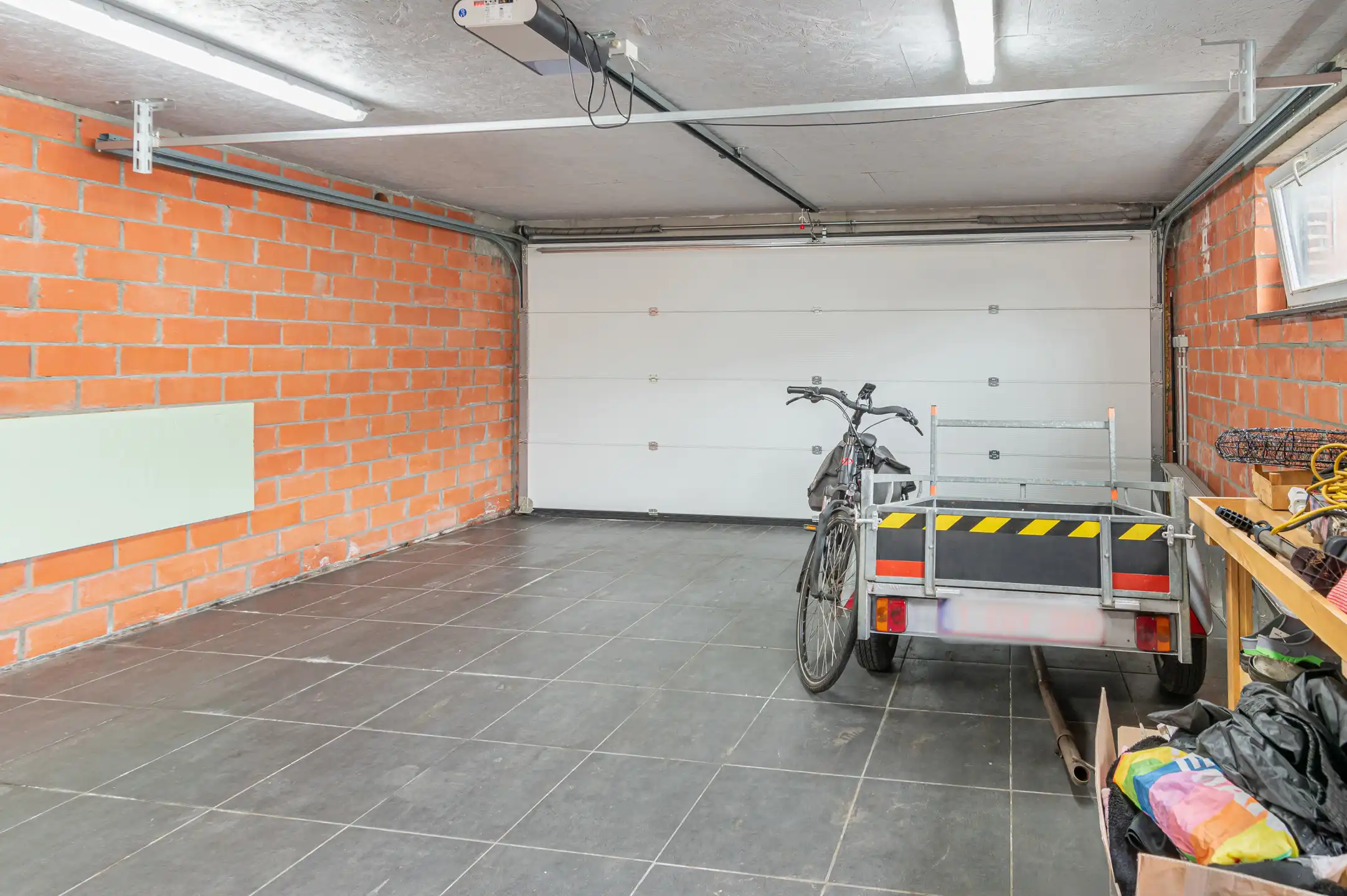 Gezellige woning op centrale locatie met dubbele garage!  foto 25