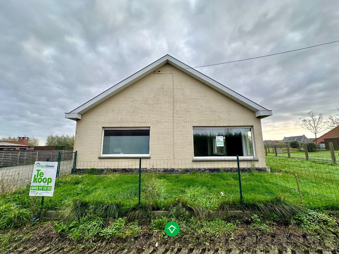 Alleenstaande woning aan een rustige weg te Ichtegem foto 21