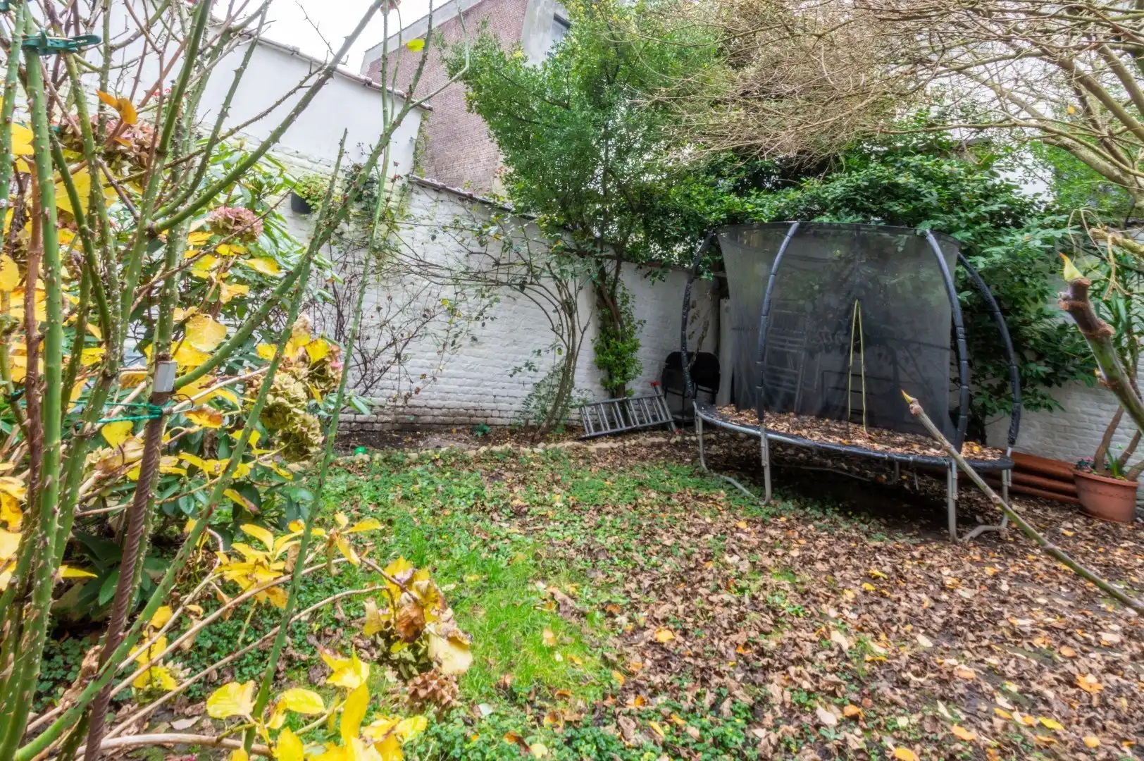 UITSTEKEND GELEGEN WONING (375M²)! foto 10