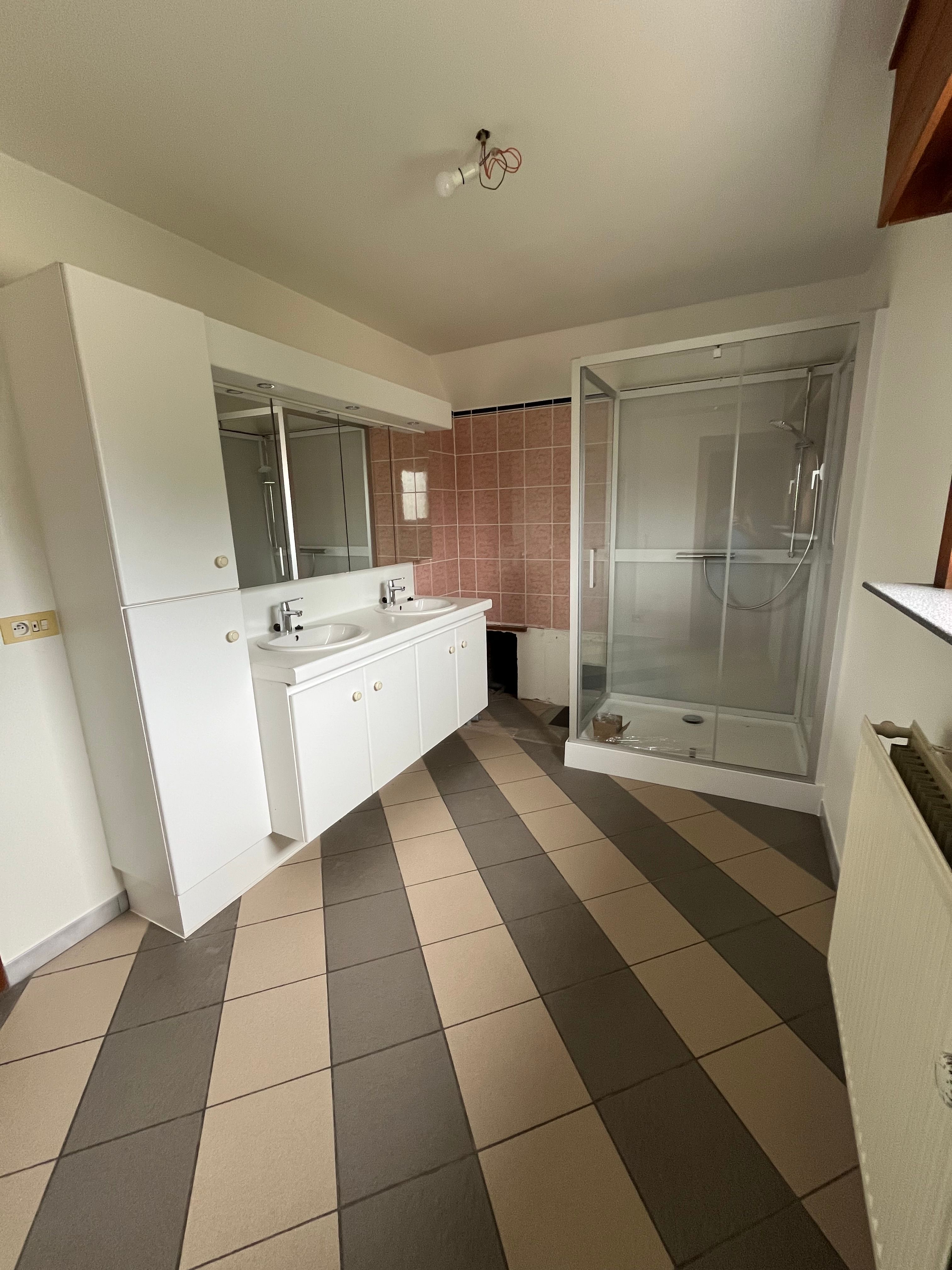 Ruime, lichtrijke woning foto 17