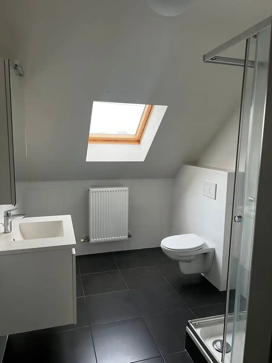 Goed onderhouden appartement met 2 slaapkamers. foto 6