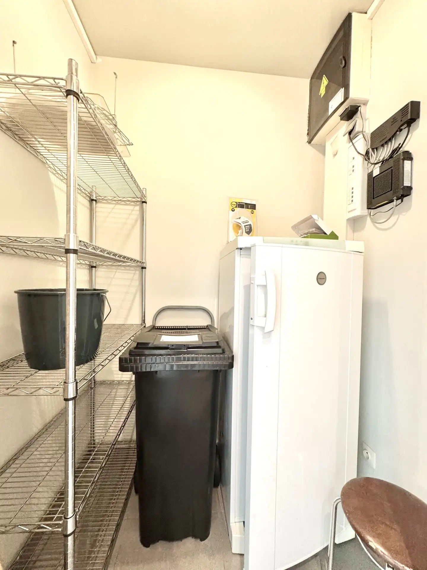 GELIJKVLOERS APPARTEMENT | VOOR- EN ACHTERTUIN | 2 KAMERS | GARAGE | 140 M² foto 12