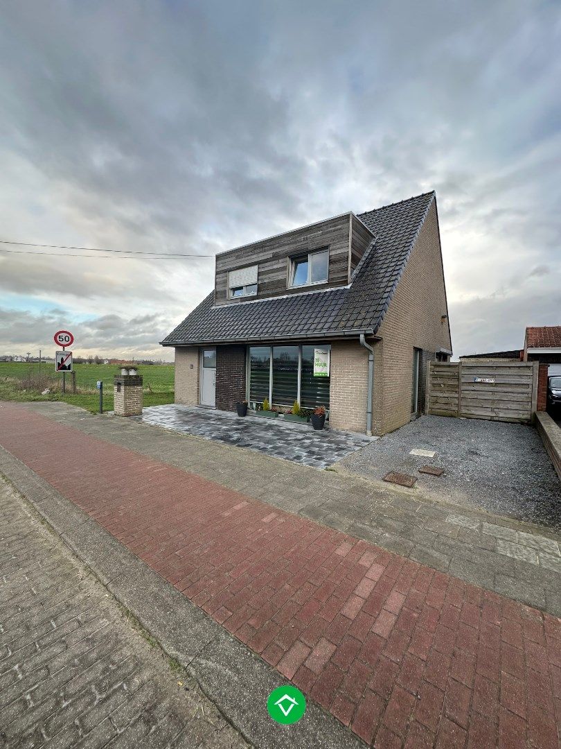 Alleenstaande woning te Eernegem foto {{pictureIndex}}