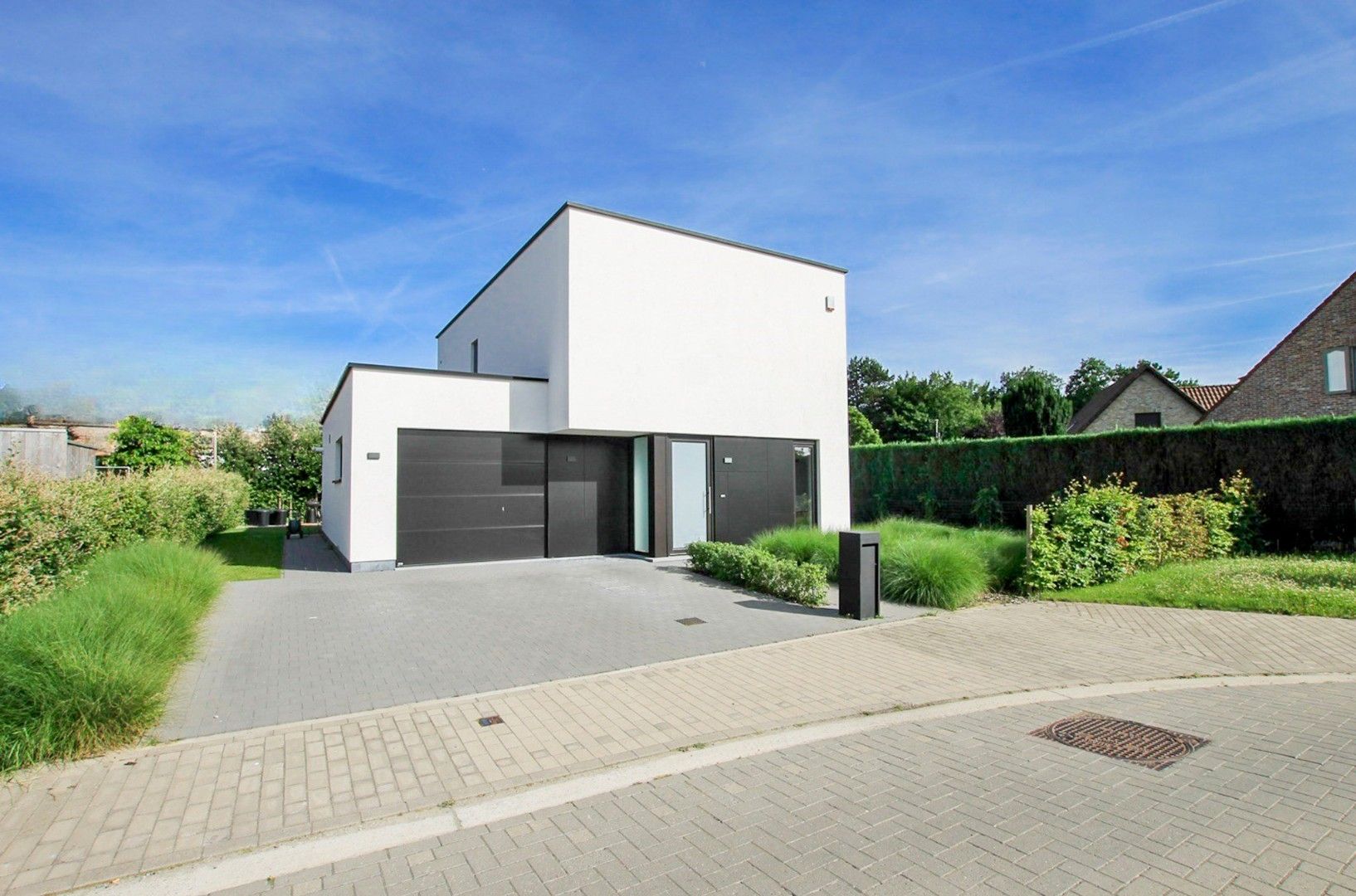 Instapklare recente woning met zuidgerichte tuin op toplocatie foto {{pictureIndex}}