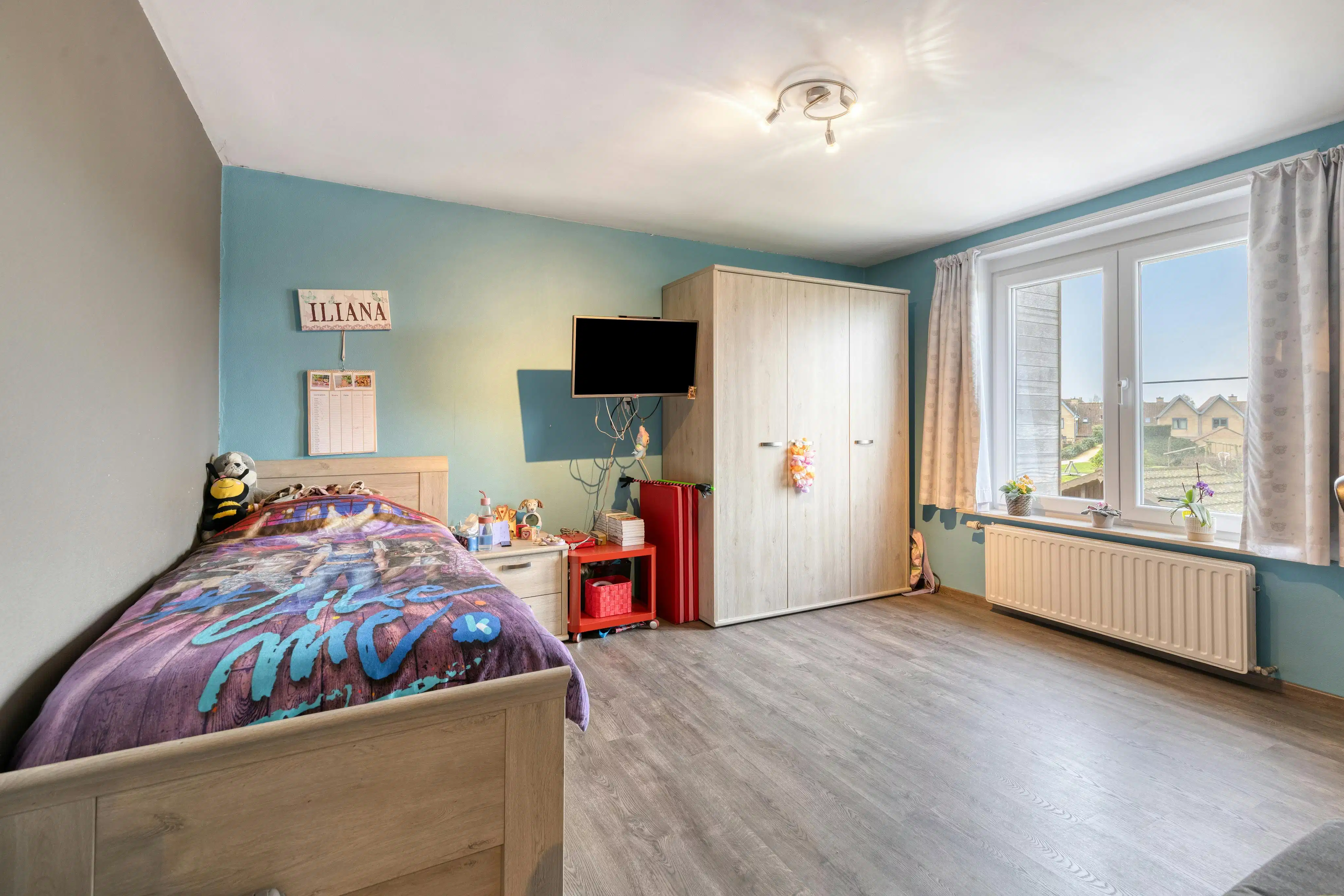 Gerenoveerde woning met 4 slaapkamers, tuin en garage. foto 5