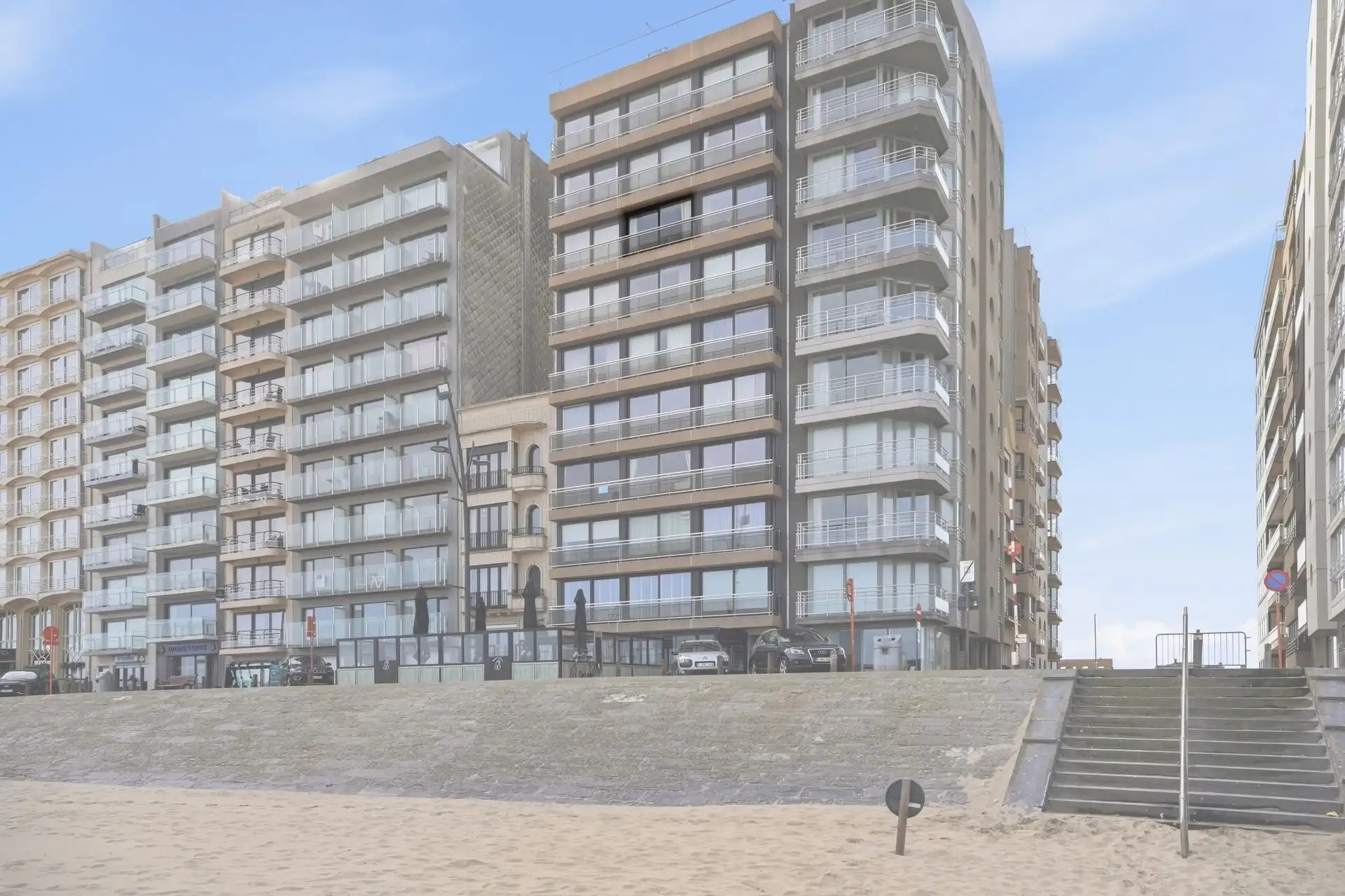 FRONTAAL ZEEZICHT / SLAAPHOEK foto 19